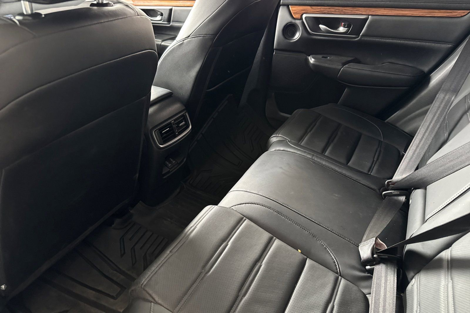 Used 2020 Honda CR-V Touring image 14