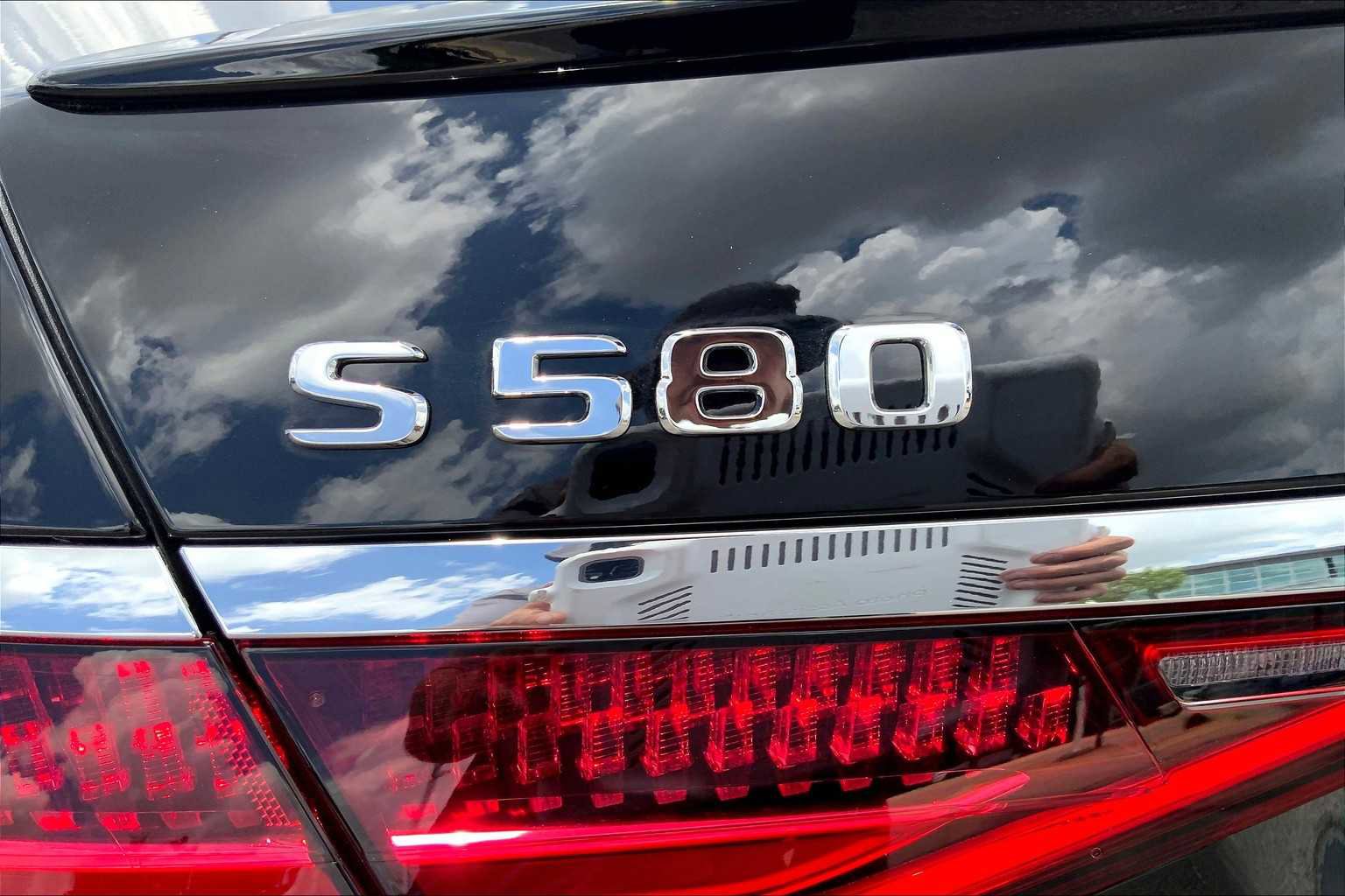 New 2025 Mercedes-Benz S 580 4MATIC Sedan image 7
