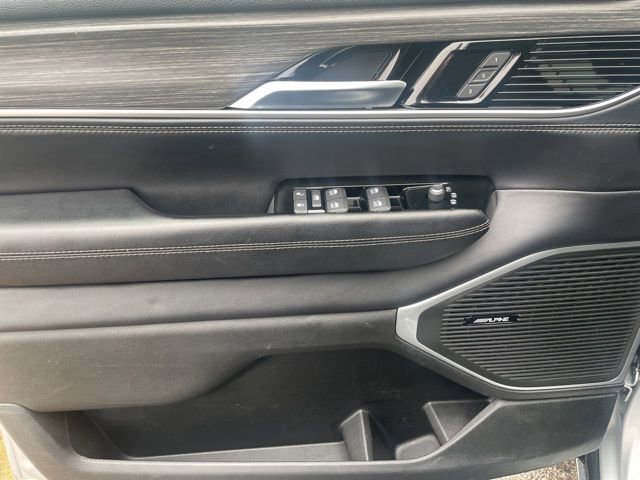 Used 2023 Jeep Wagoneer L Series II image 19