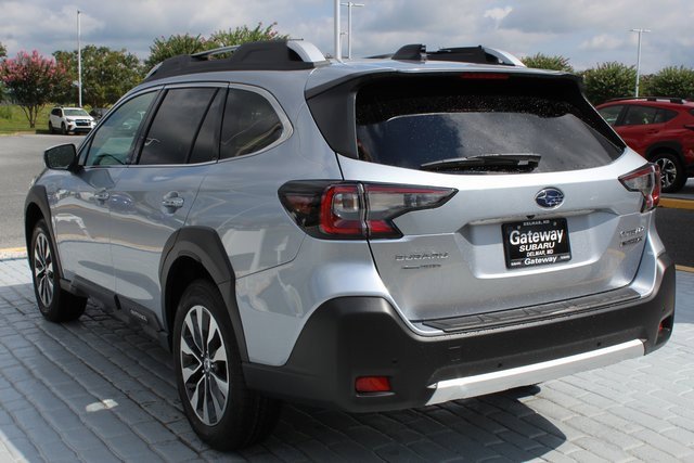 New 2025 Subaru Outback Touring XT image 2