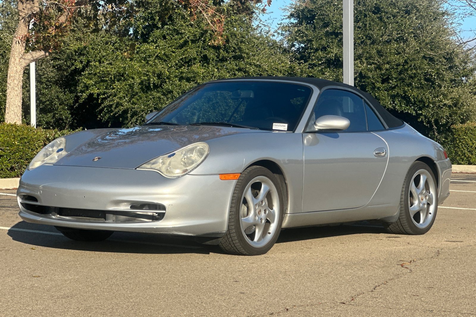 Used 2002 Porsche 911 Carrera 4 image 8