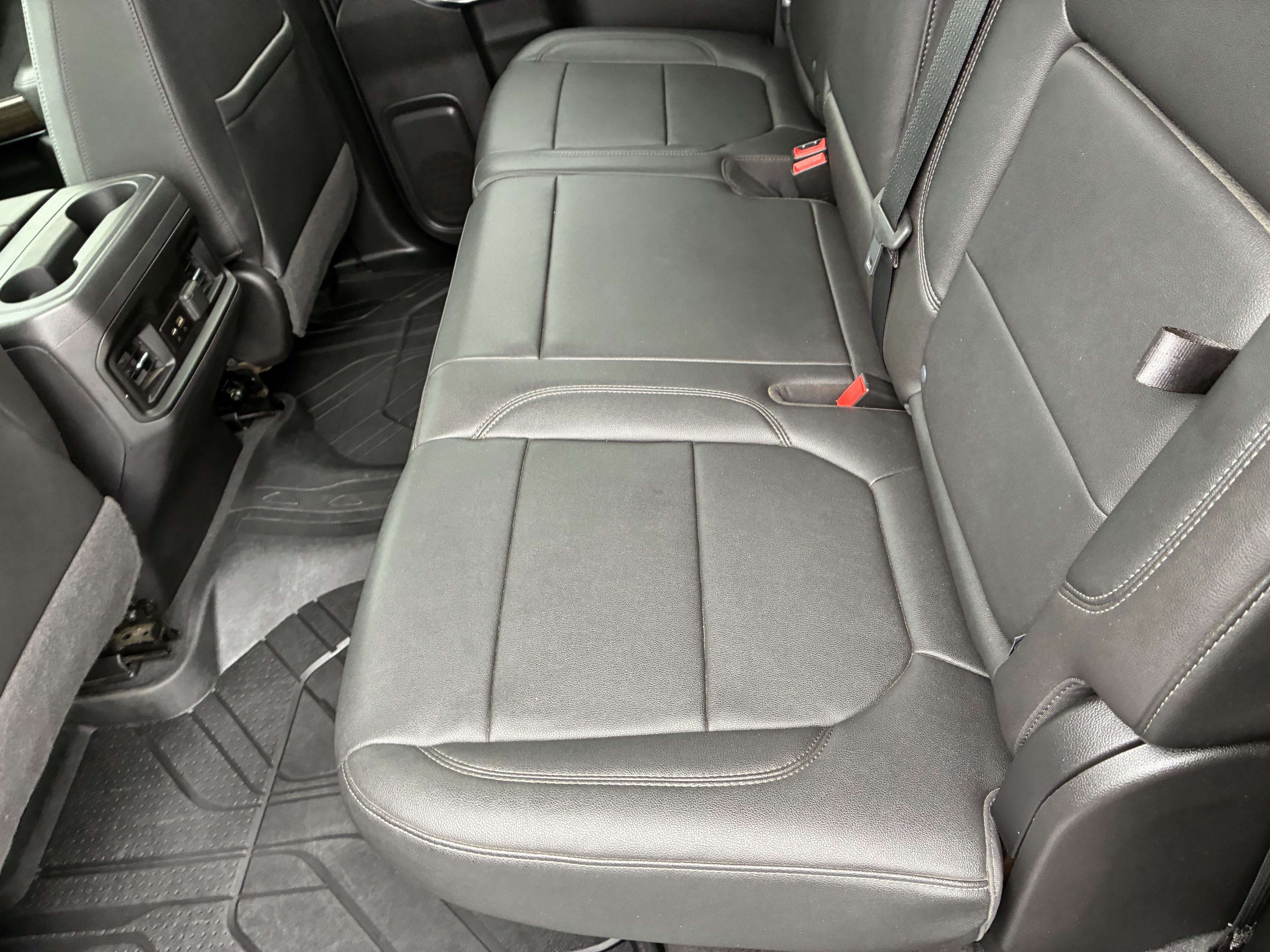 Used 2022 Chevrolet Silverado 1500 RST w/ Convenience Package II AWD/4WD image 15