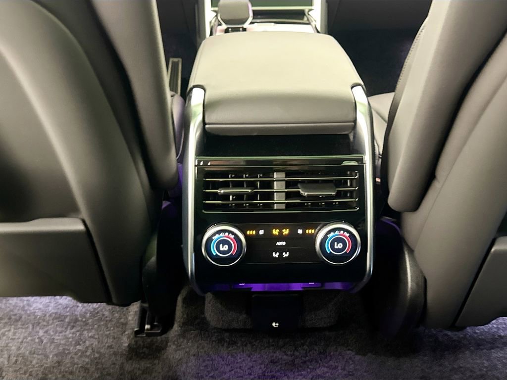 New 2026 Land Rover Range Rover SE image 25