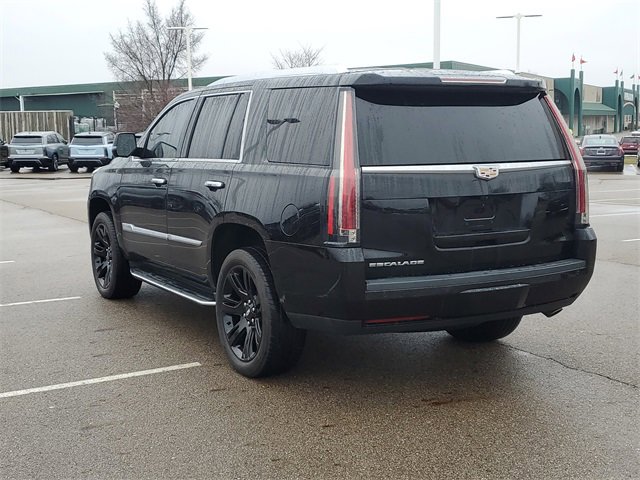 Used 2020 Cadillac Escalade Luxury image 4