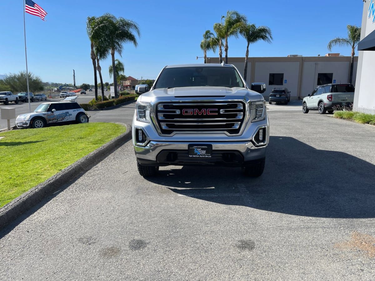 Used 2019 GMC Sierra 1500 SLT w/ SLT Premium Plus Package AWD/4WD image 2