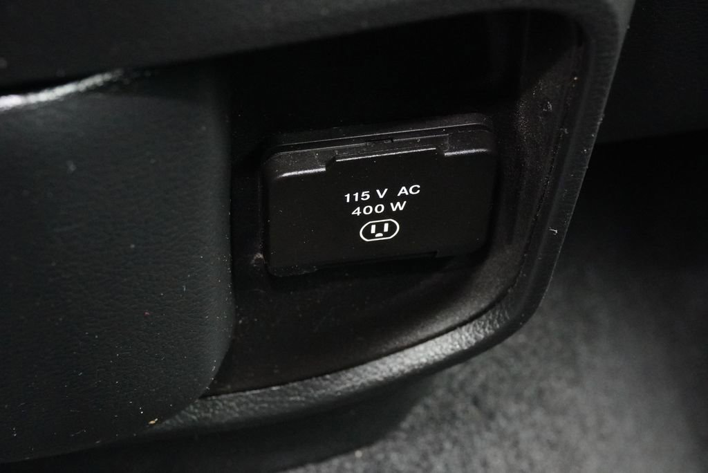 Used 2025 RAM 1500 Tradesman w/ Night Edition AWD/4WD image 11