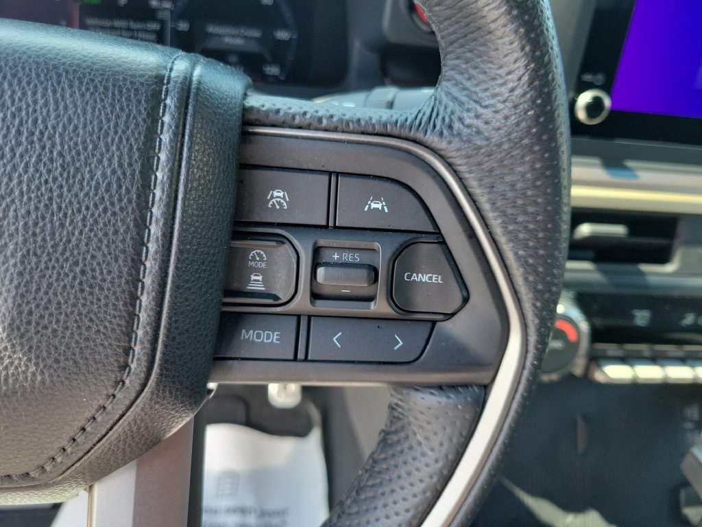 Used 2024 Toyota Tacoma TRD Sport AWD/4WD image 19