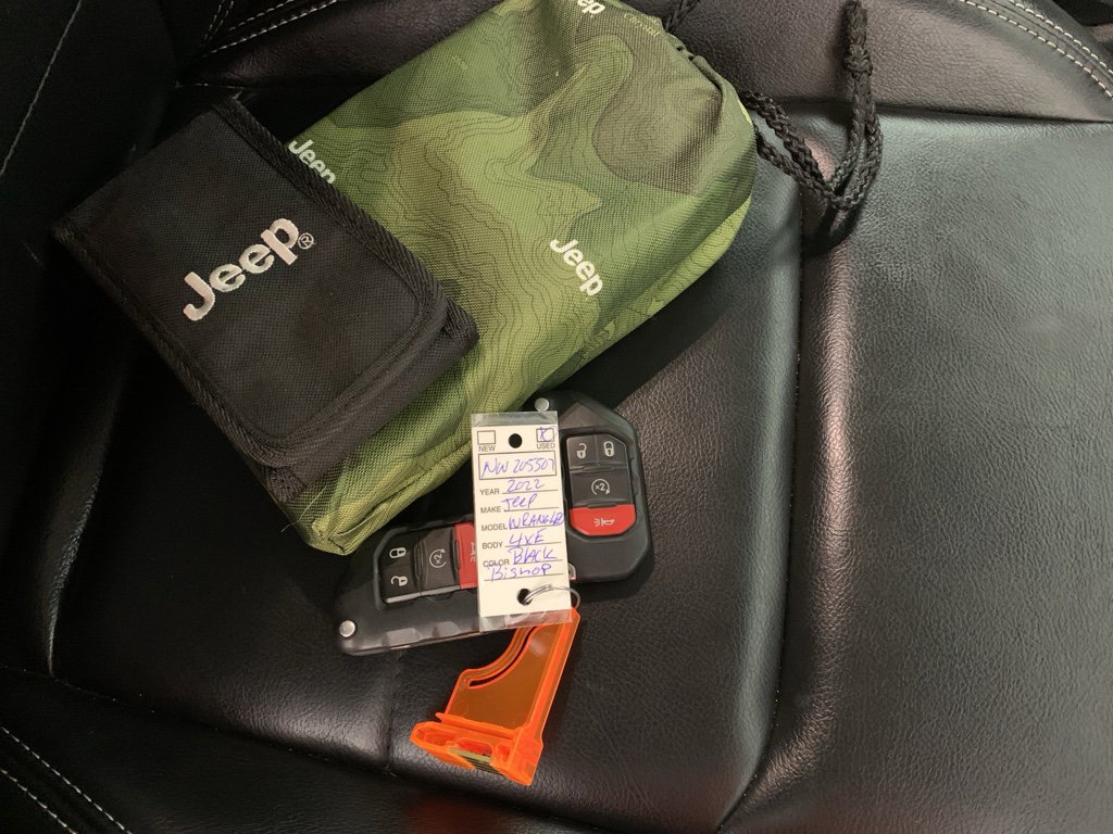 Used 2022 Jeep Wrangler Unlimited Sahara w/ Cold Weather Group image 42