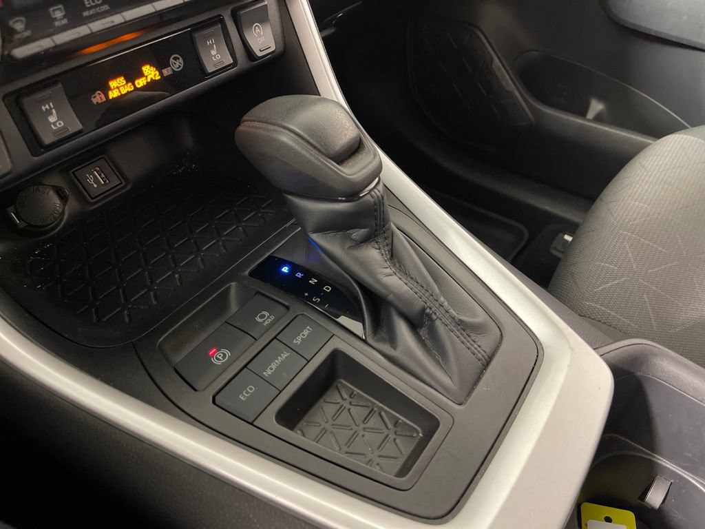 Used 2023 Toyota RAV4 XLE w/ Convenience Package FWD image 24