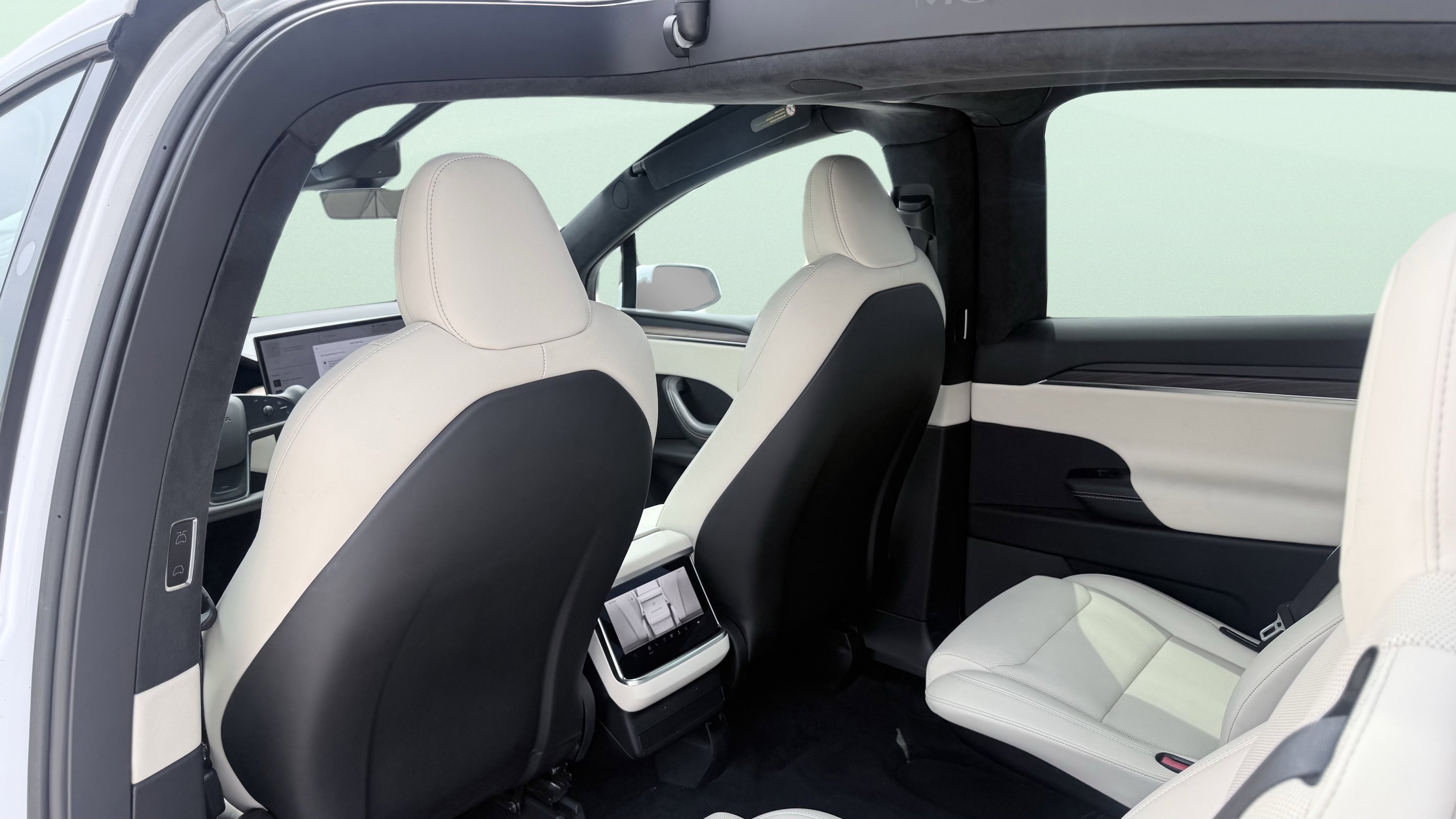 Used 2023 Tesla Model X AWD/4WD image 41