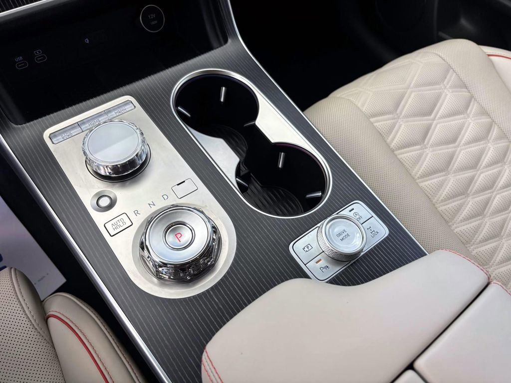 Used 2025 Genesis GV80 3.5T image 24