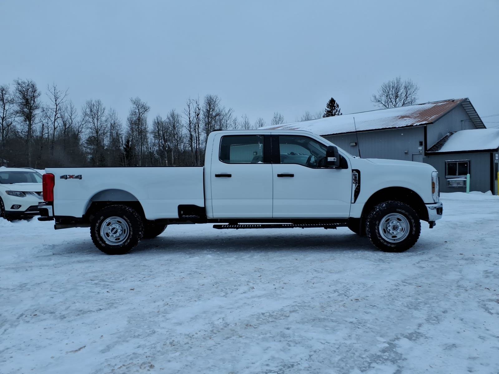 Used 2024 Ford F350 XL w/ XL Driver Assist Package AWD/4WD image 7