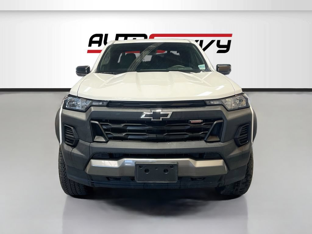 Used 2024 Chevrolet Colorado Trail Boss w/ Advanced Trailering Package AWD/4WD image 2