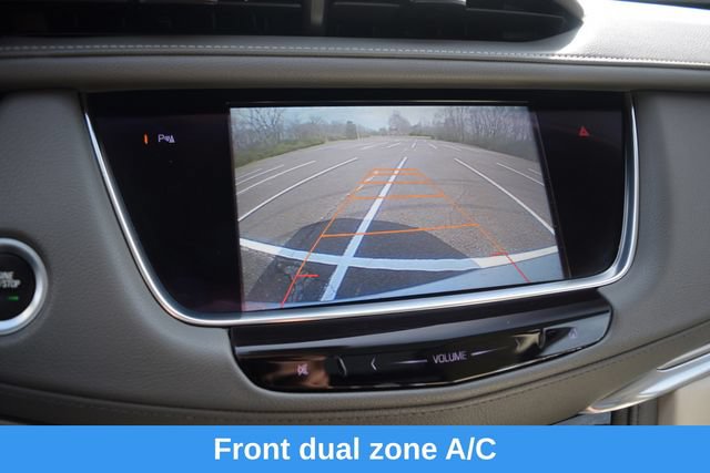 Used 2017 Cadillac XT5 Luxury w/ Driver Awareness Package FWD image 9