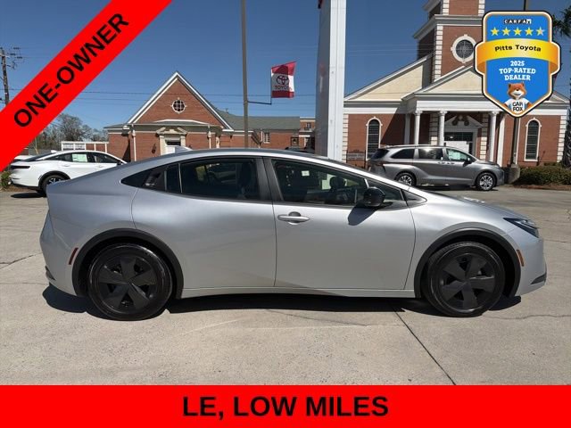 Used 2025 Toyota Prius LE image 4