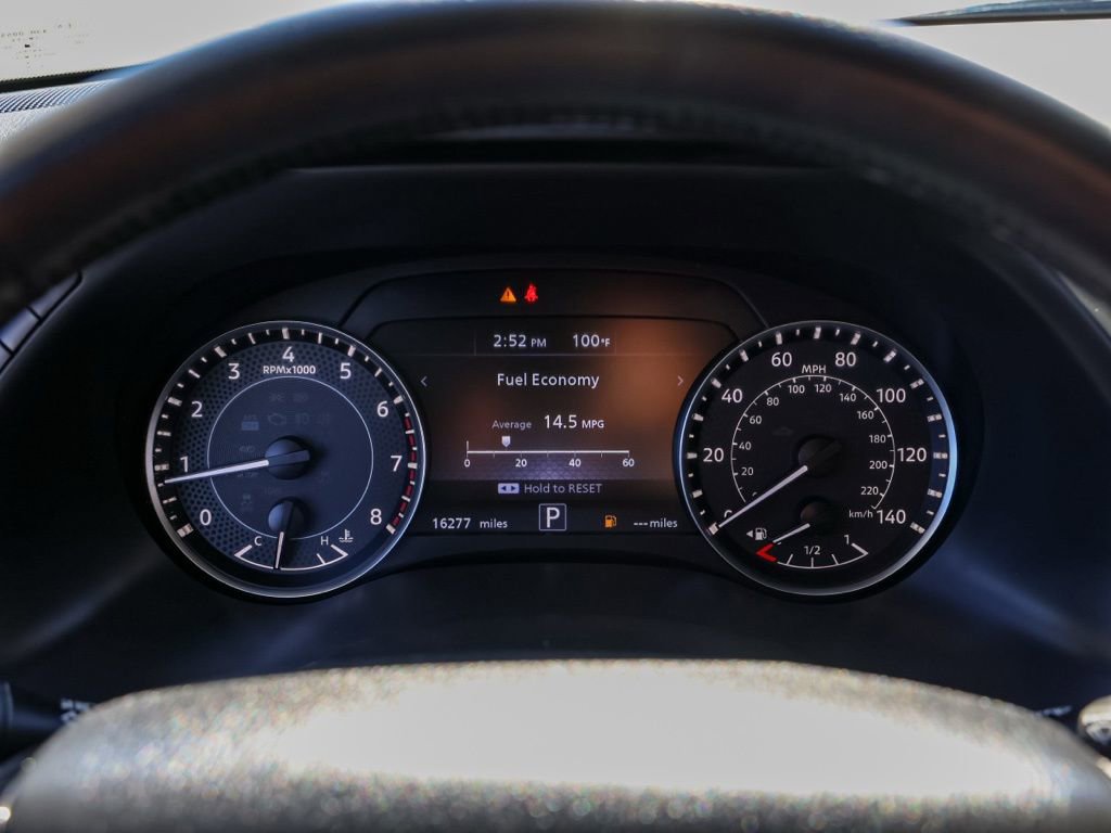 Used 2024 Nissan Armada SL w/ Captain's Chairs Package image 28