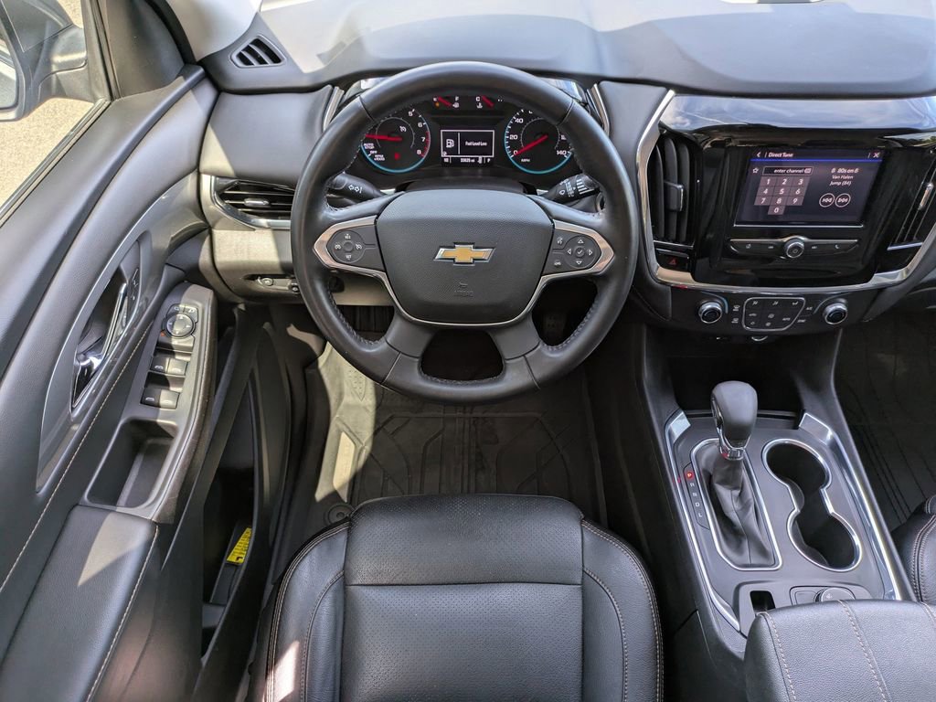 Used 2021 Chevrolet Traverse LT image 15