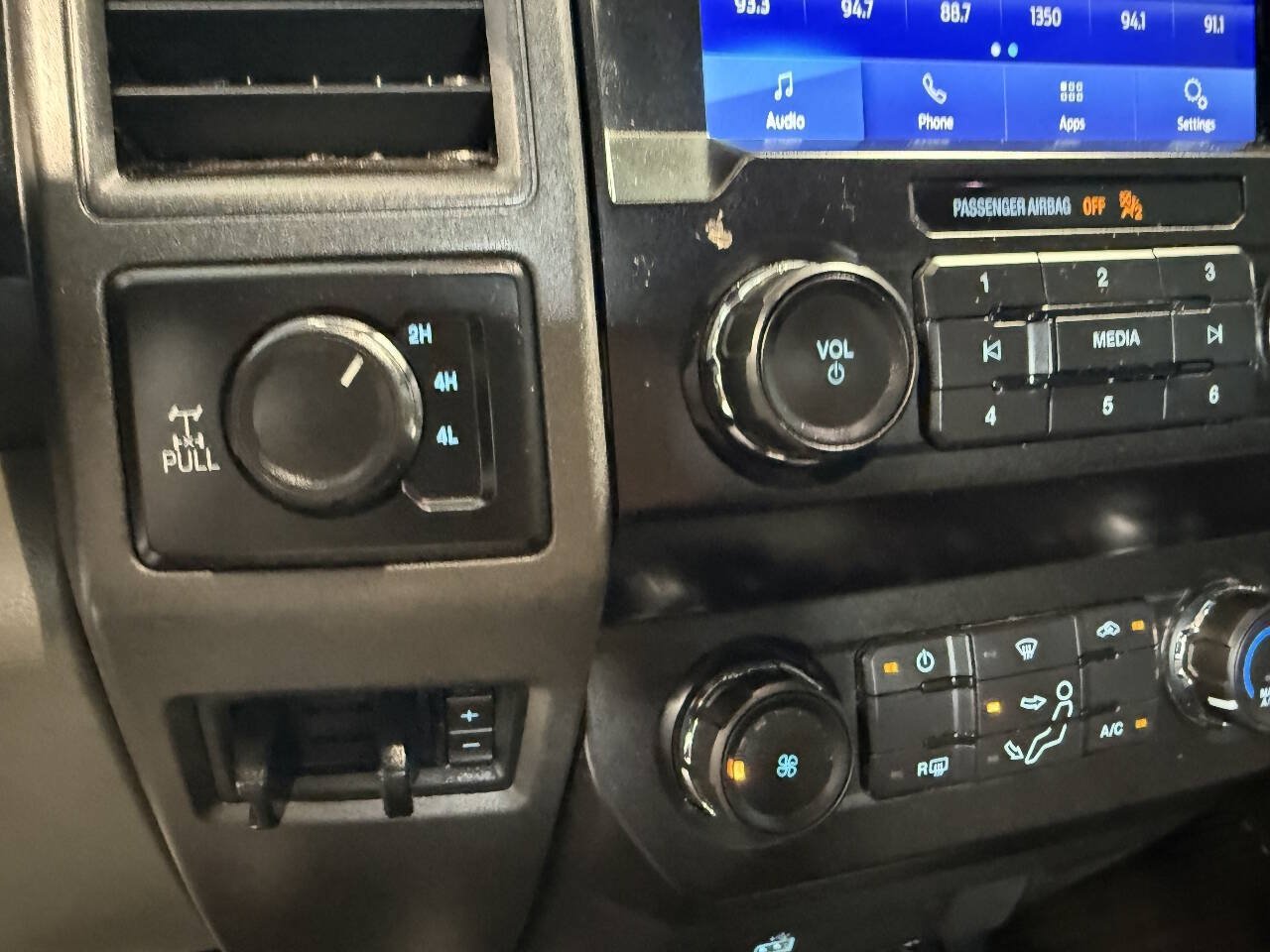 Used 2022 Ford F350 XL w/ Power Equipment Group AWD/4WD image 16
