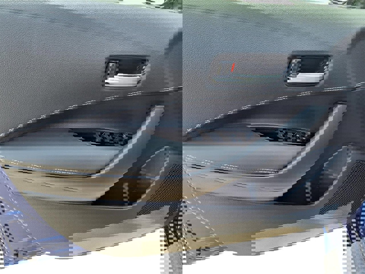 New 2026 Toyota Corolla SE image 13