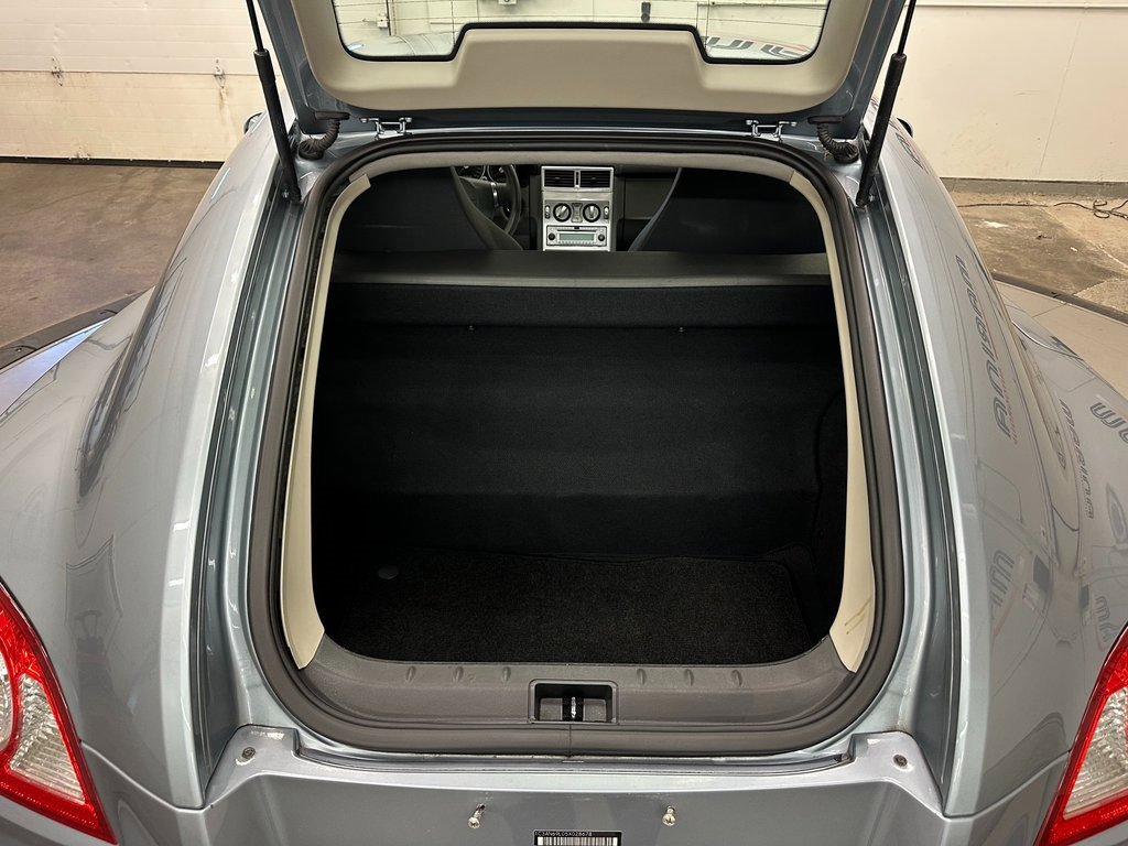 Used 2005 Chrysler Crossfire Limited image 17