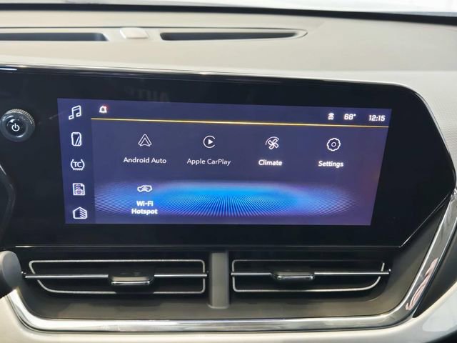 New 2026 Chevrolet Trax LT w/ Driver Confidence Package image 18