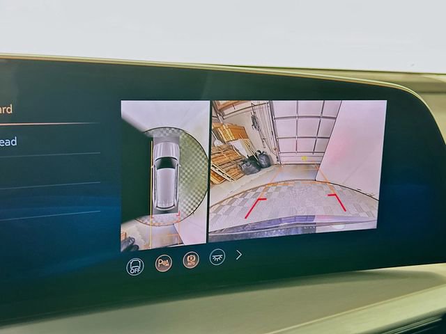 New 2026 Cadillac Vistiq Platinum image 10