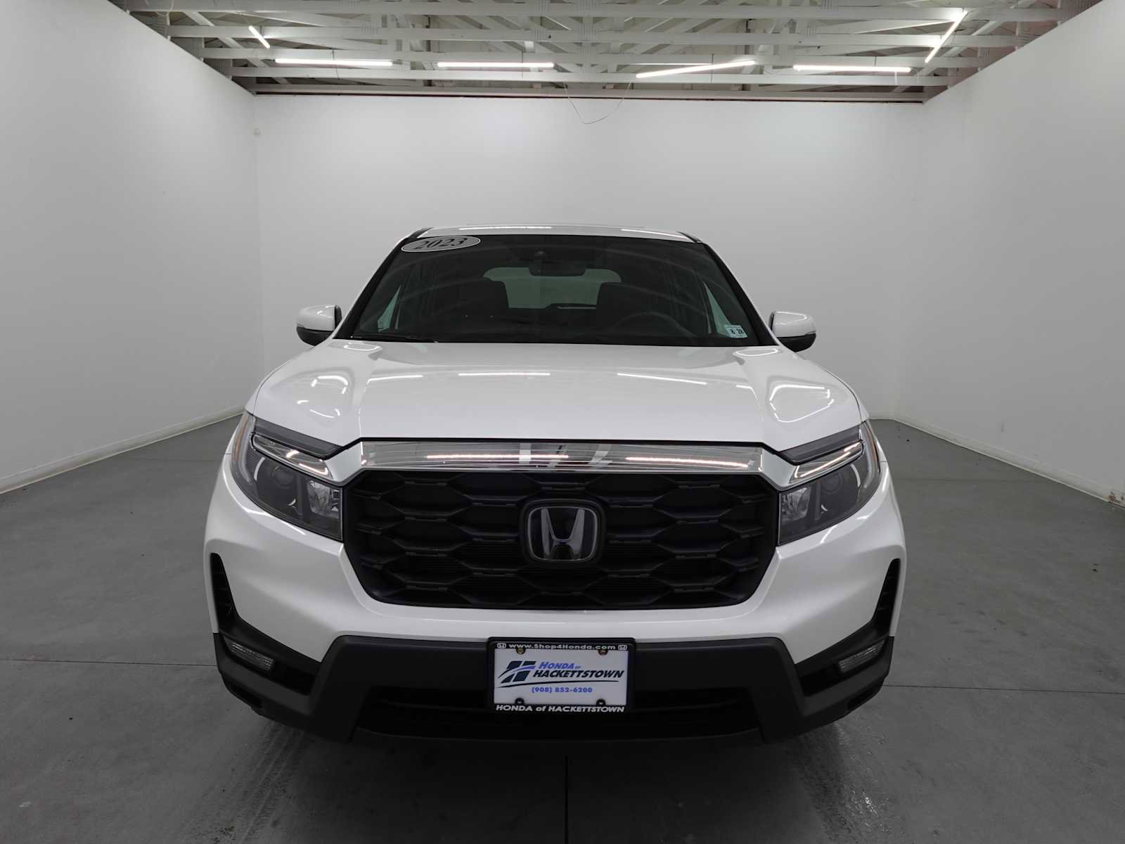 Certified 2023 Honda Passport EX-L image 2