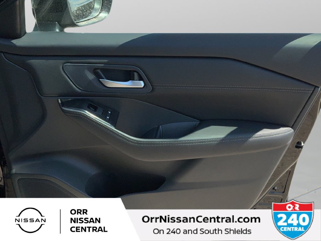 New 2026 Nissan Rogue Dark Armor FWD image 10