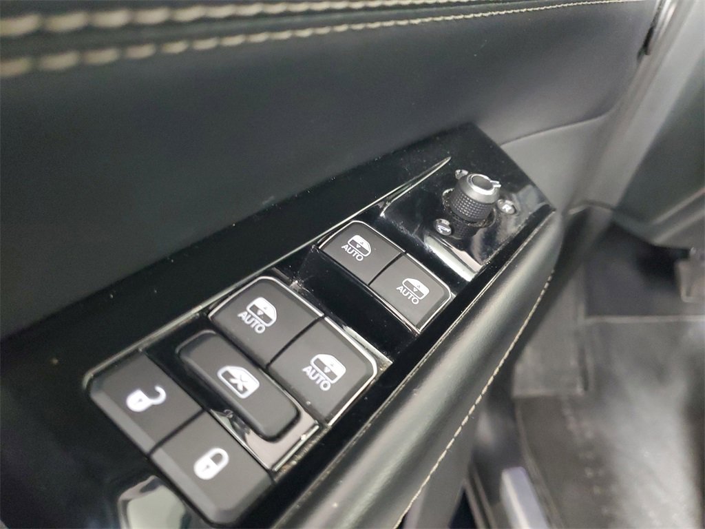 Used 2024 Jeep Grand Wagoneer L Series II w/ Quick Order Packagew 28T image 14