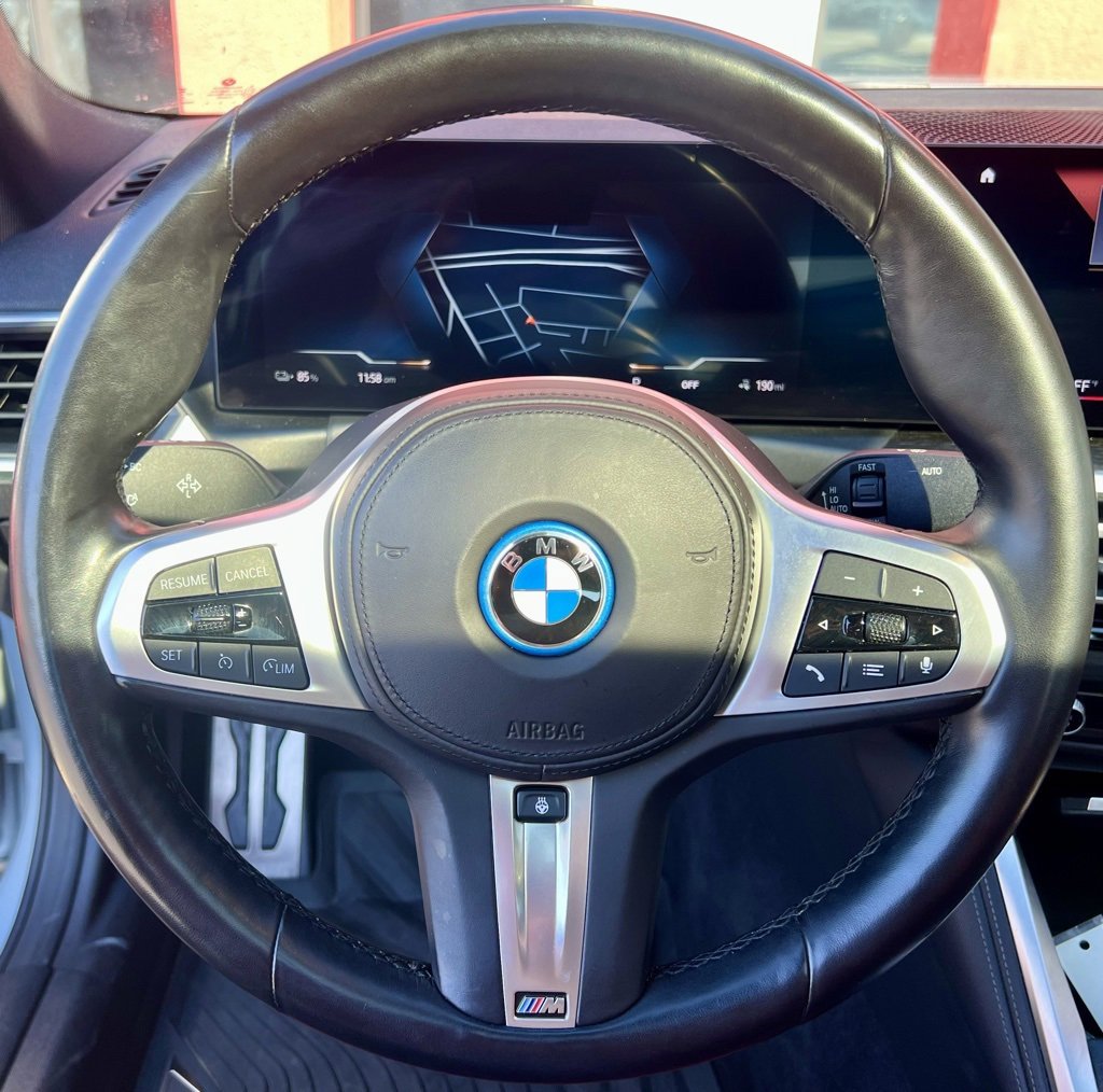 Used 2023 BMW i4 eDrive40 w/ M Sport Package image 23