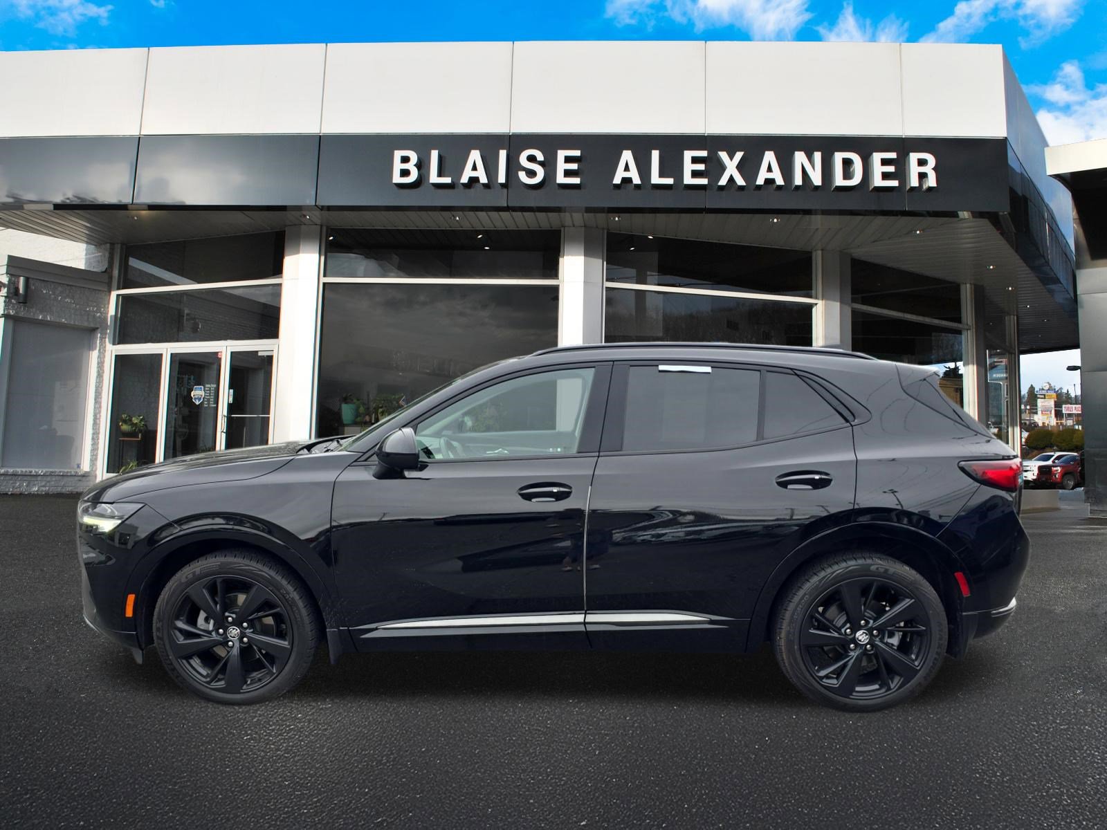Used 2023 Buick Envision Essence w/ Technology Package I AWD/4WD image 7