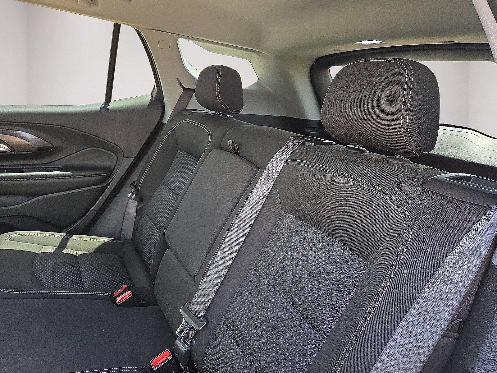 Used 2024 GMC Terrain SLE FWD image 20
