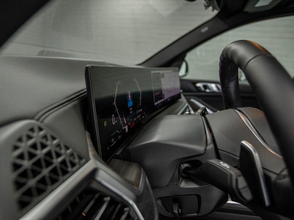 Used 2026 BMW X5 xDrive40i w/ M Sport Package image 18