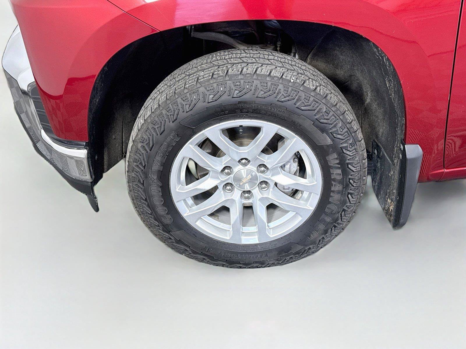 Used 2019 Chevrolet Silverado 1500 LT w/ All-Star Edition AWD/4WD image 22