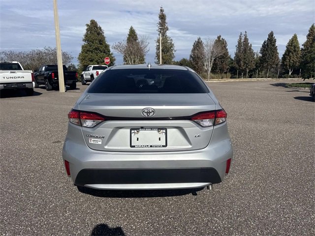 Used 2022 Toyota Corolla LE image 5