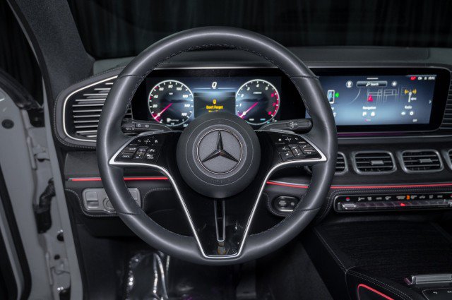 Certified 2026 Mercedes-Benz GLS 450 4MATIC image 23
