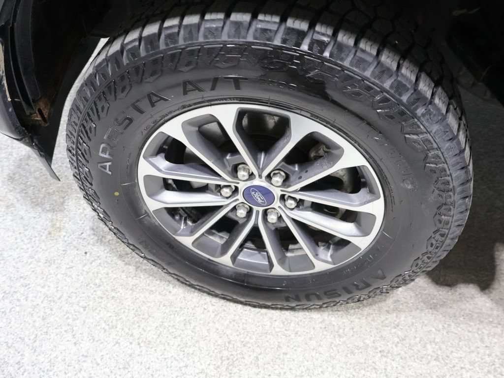 Used 2020 Ford F150 XLT w/ Equipment Group 302A Luxury AWD/4WD image 10