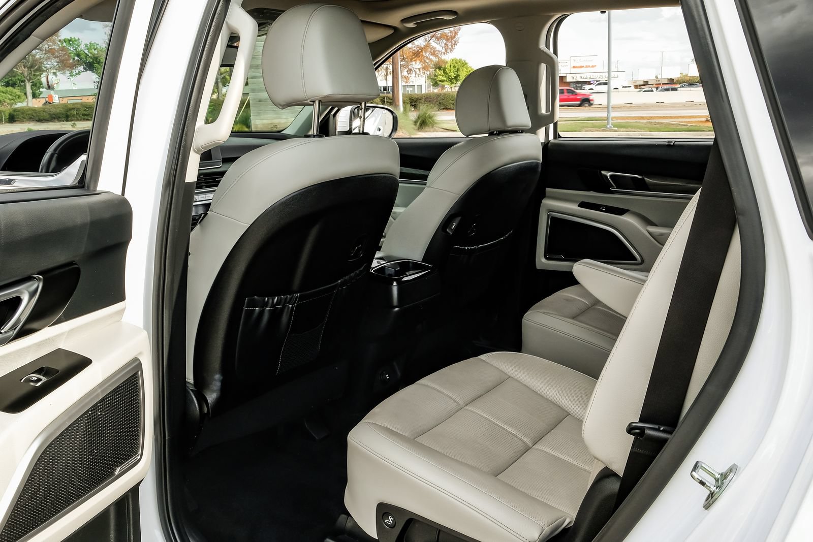 Used 2022 Kia Telluride EX w/ EX Premium Package FWD image 39