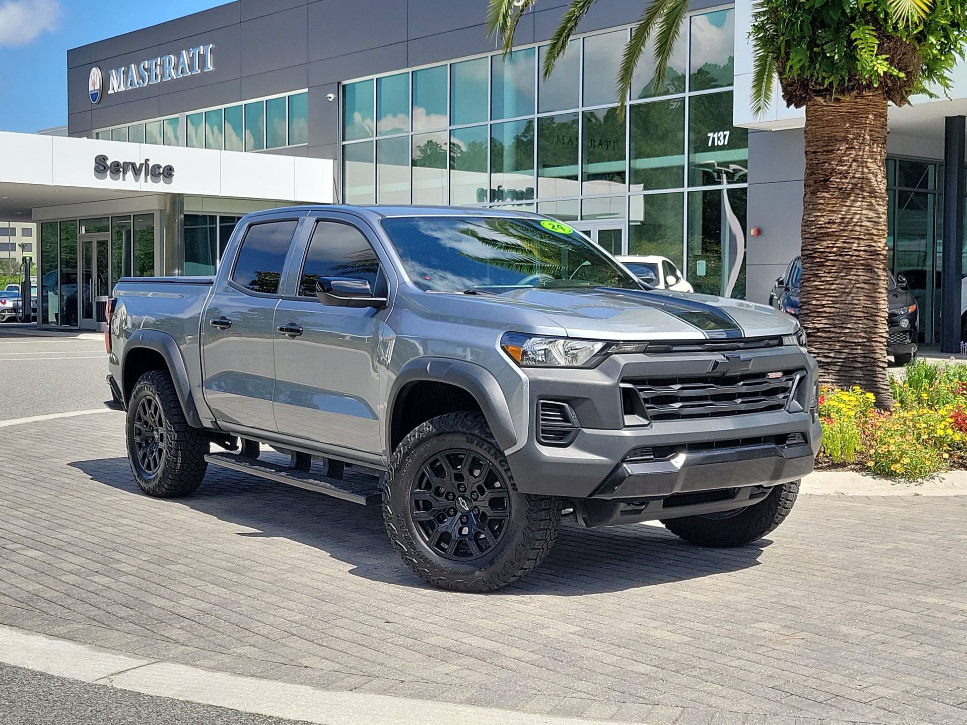 Used 2024 Chevrolet Colorado Trail Boss w/ Safety Package AWD/4WD image 1