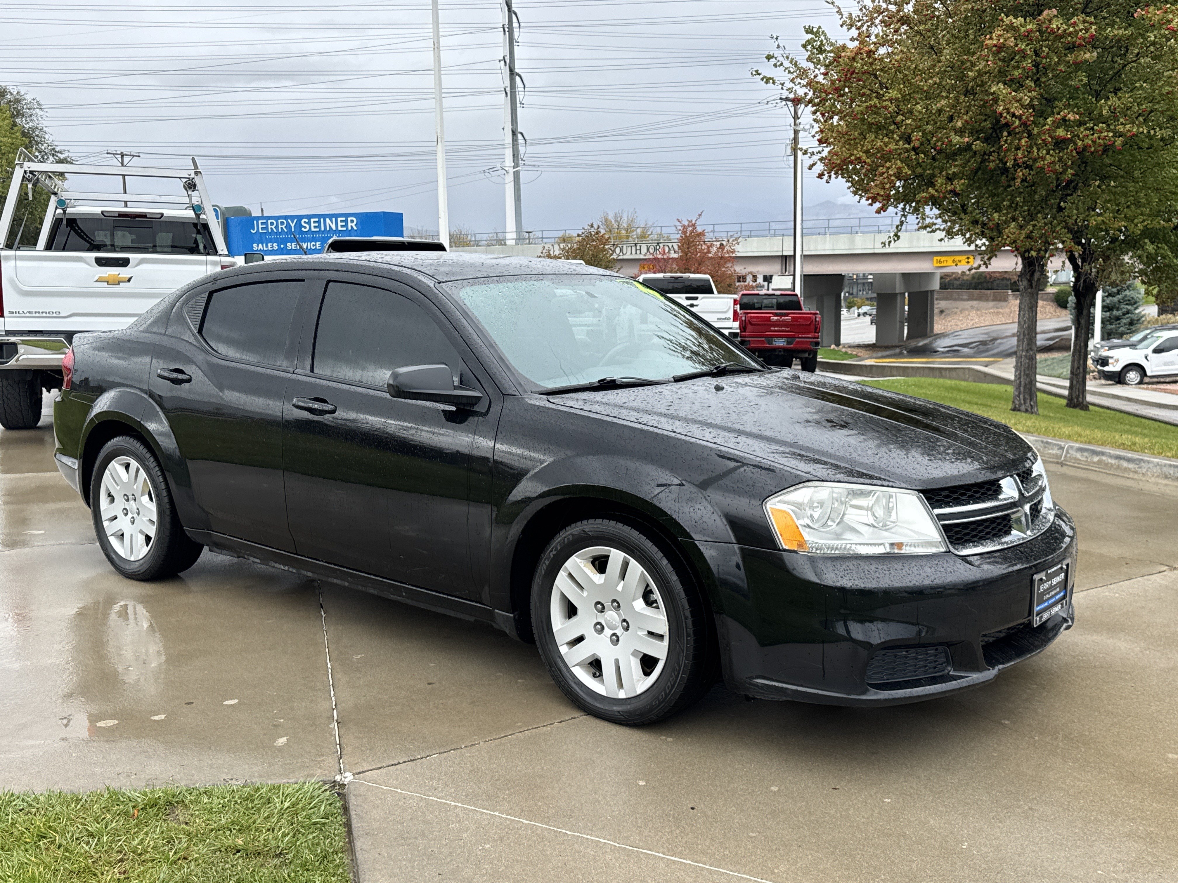 Used 2014 Dodge Avenger SE FWD image 7