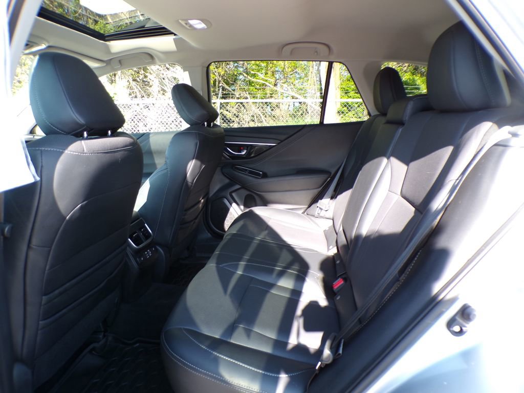 Used 2023 Subaru Outback Limited AWD/4WD image 21