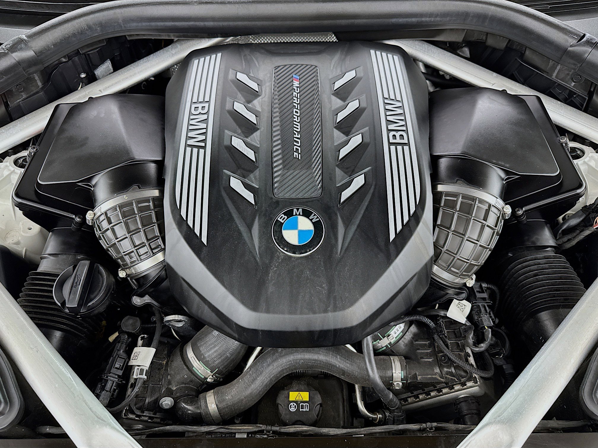 Used 2022 BMW X5 M50i w/ Parking Assistance Package image 38