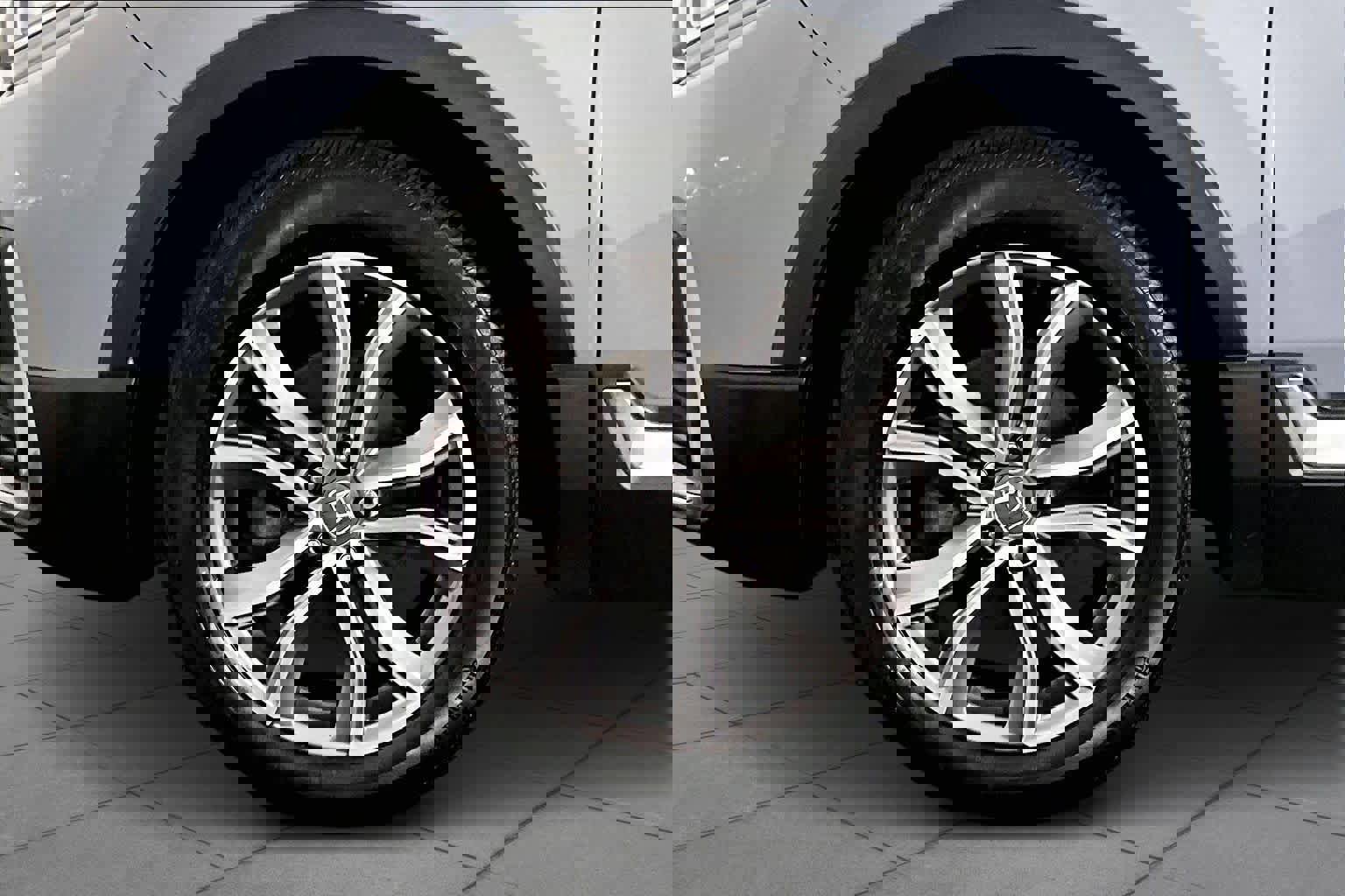 Used 2021 Honda CR-V Touring image 11