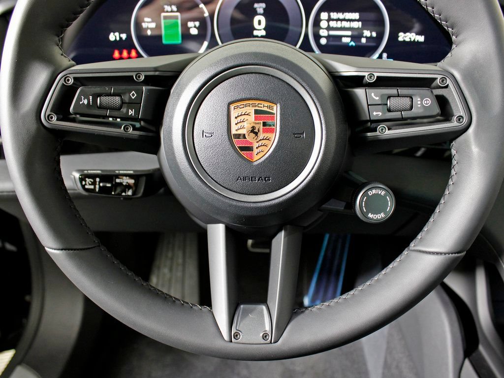 Certified 2026 Porsche Taycan AWD/4WD image 24