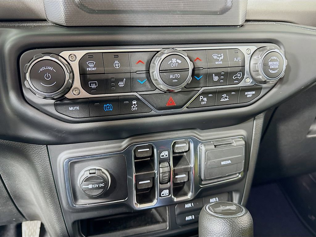 Used 2023 Jeep Wrangler Unlimited w/ Safety Group image 19