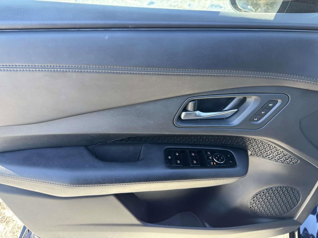 Certified 2024 Nissan Ariya ENGAGE e-4ORCE image 16