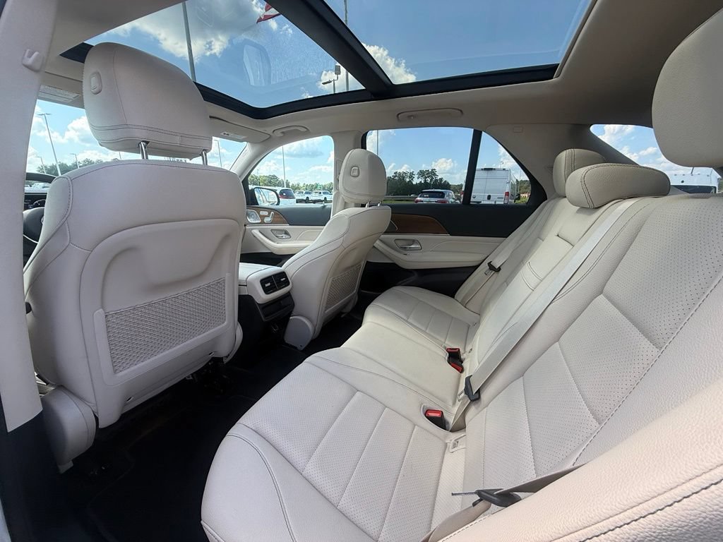 Used 2022 Mercedes-Benz GLE 350 4MATIC image 7