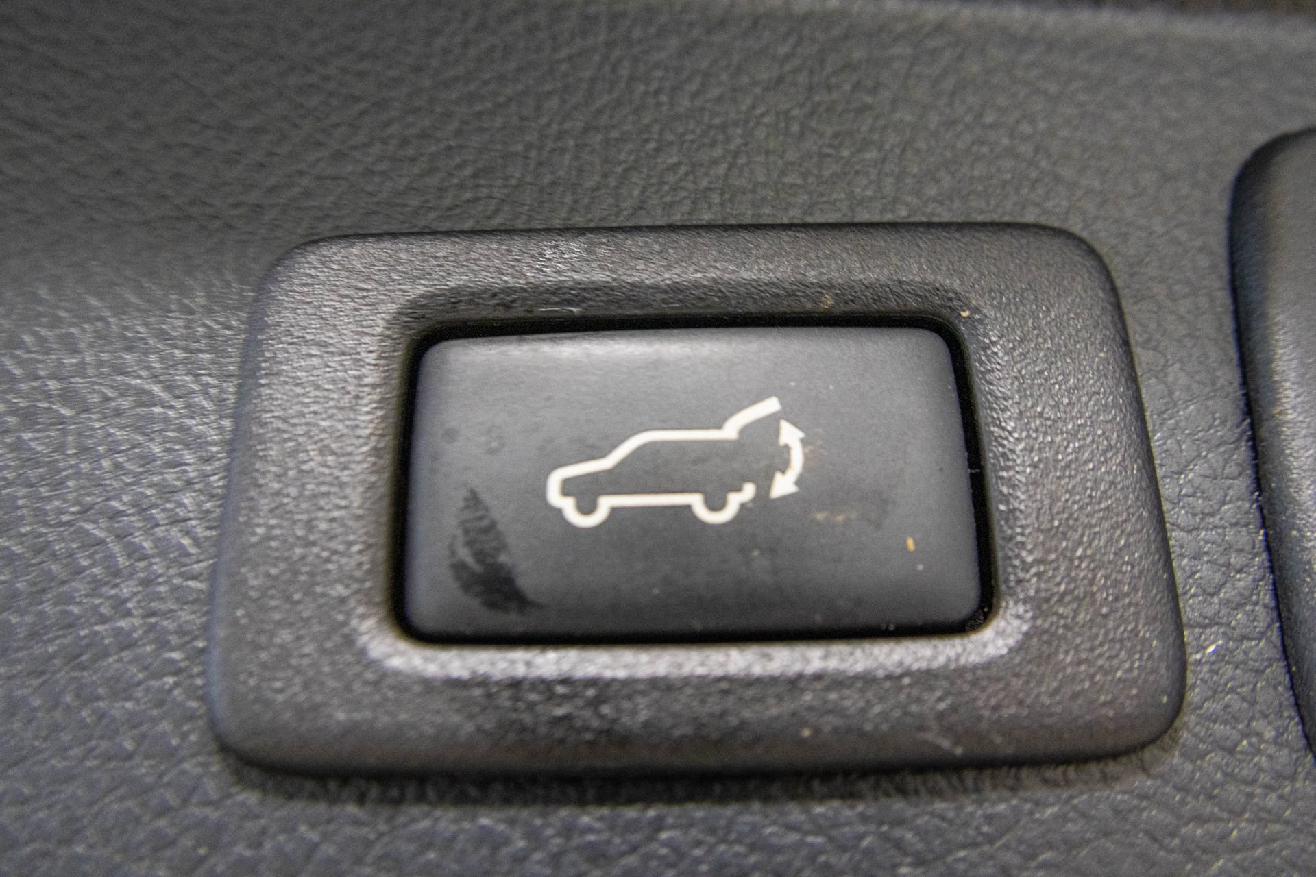 Used 2016 Subaru Forester 2.5i Limited AWD/4WD image 44