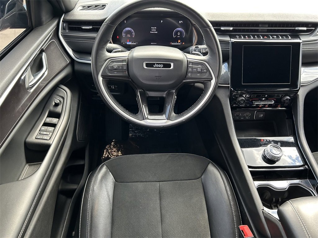 Used 2022 Jeep Grand Cherokee L Laredo image 16