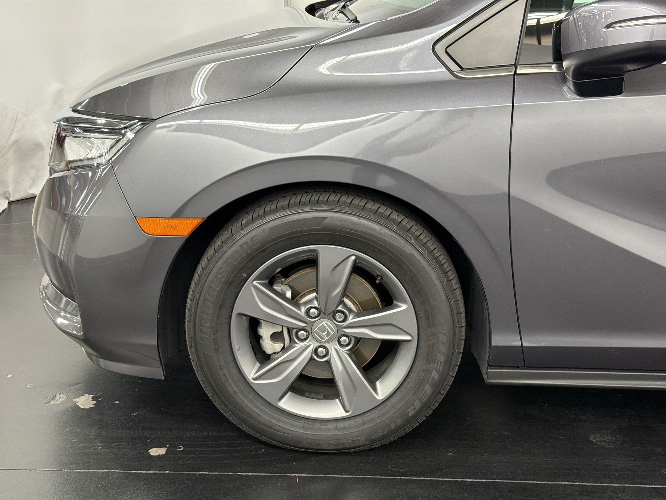 Certified 2024 Honda Odyssey EX image 12